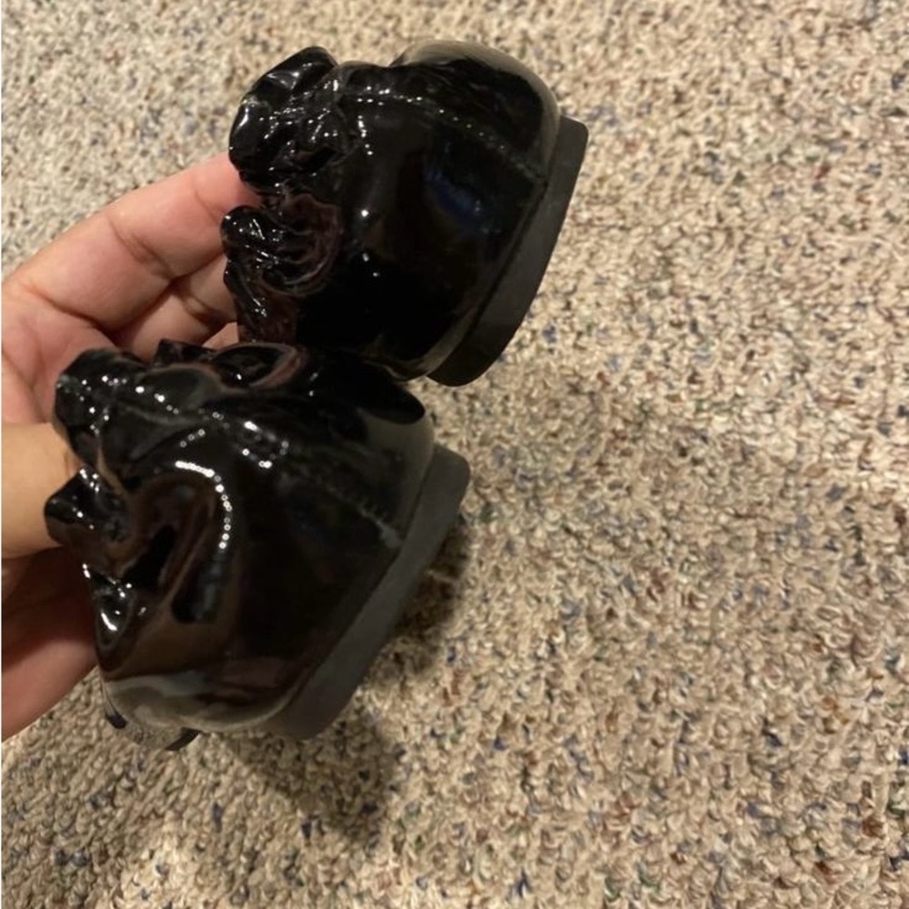 Tory Burch Glossy Black Flats - Picture 5 of 6